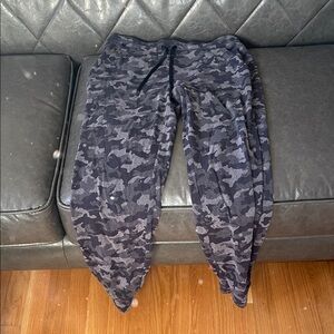 Lululemon grey/black ready to rulu brushed Camouflage Jogger Pants